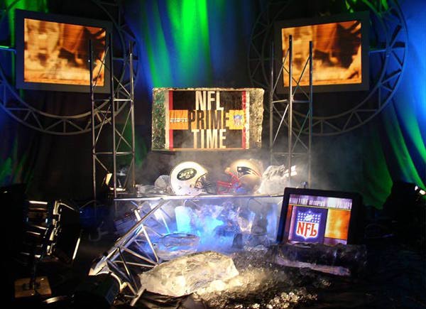 Click to view image actual size [IMAGE - ESPN 2003 NFL Prime Time: Jets/Patriots Ice set]